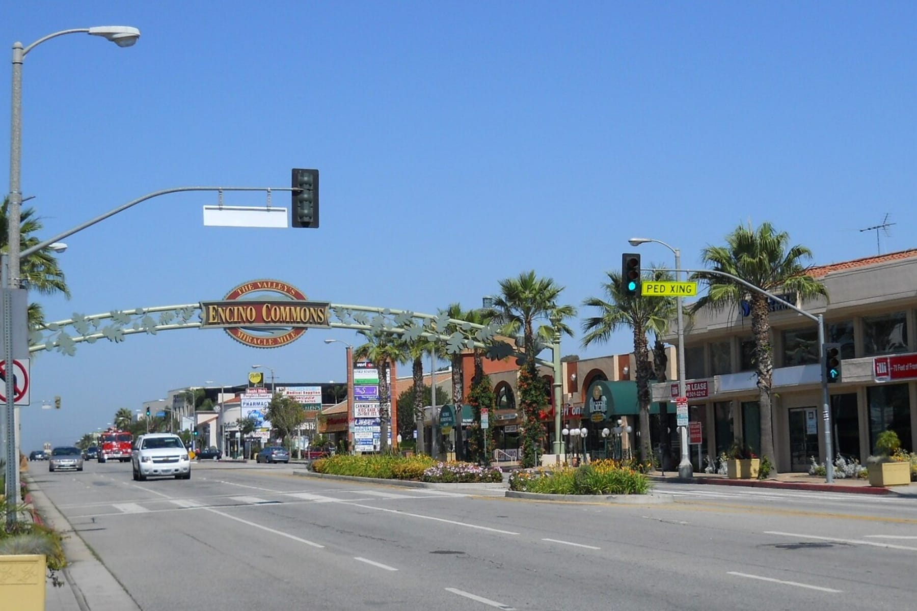 The Encino Commons arch over Ventura Boulevard in Encino